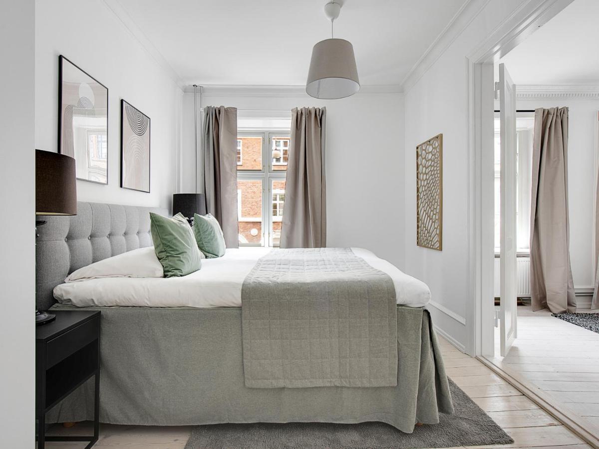 Sanders Stage - Perfectly Planned Three-Bedroom Apartment Near Nyhavn โคเปนเฮเกน ภายนอก รูปภาพ
